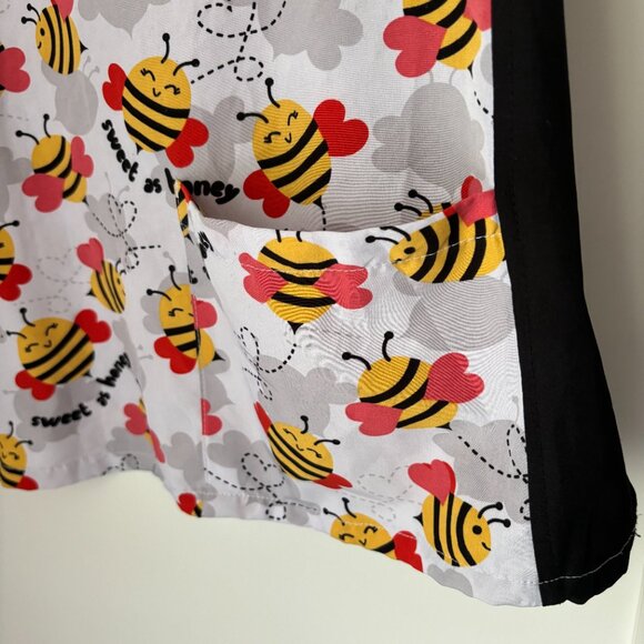 SCRUB JOY Performance V-Neck Medical Top Scrub BUMBLE BEE SWEET AS HONEY SIZE 2X - Picture 3 of 11